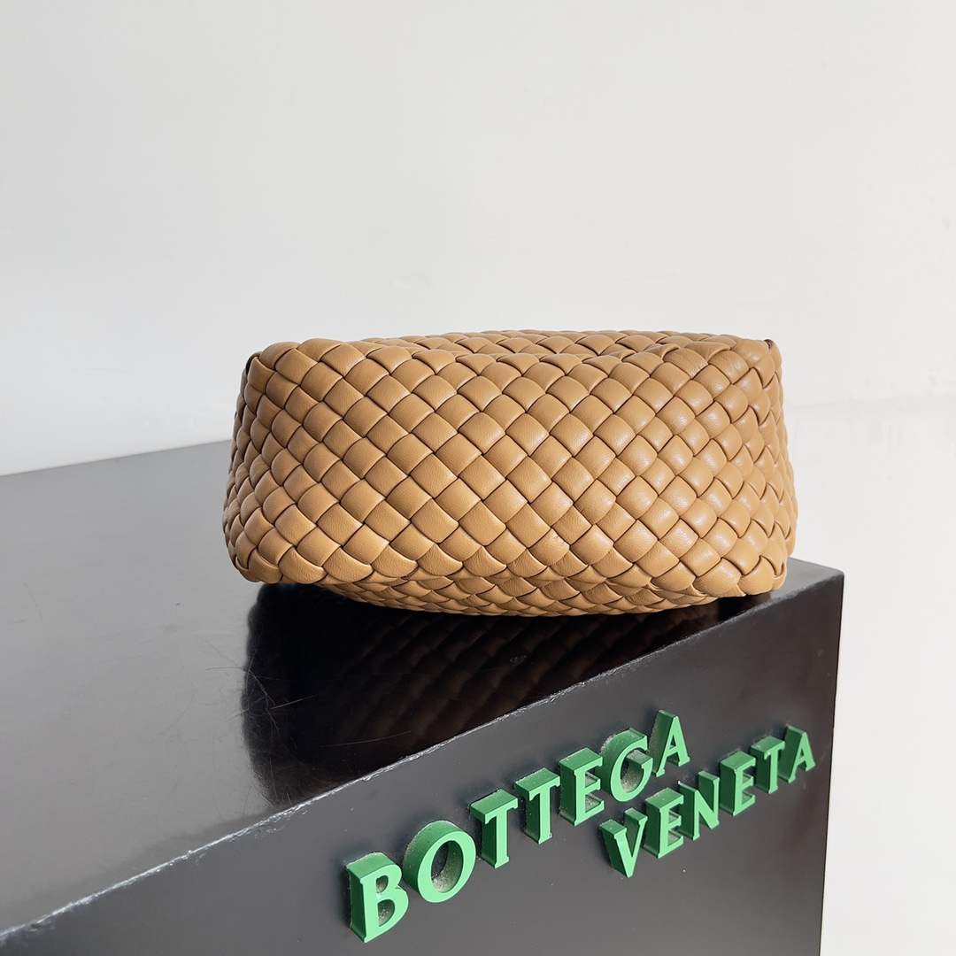 Bottega Veneta Cobble Mini Bag 805739