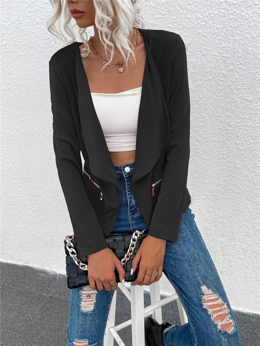 Suit Jacket with Lapel and Zipper Closure in Solid Color