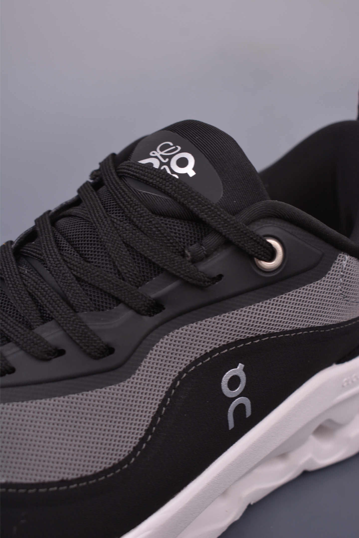 Loewe x ON On Running Cloudtilt 2.0 