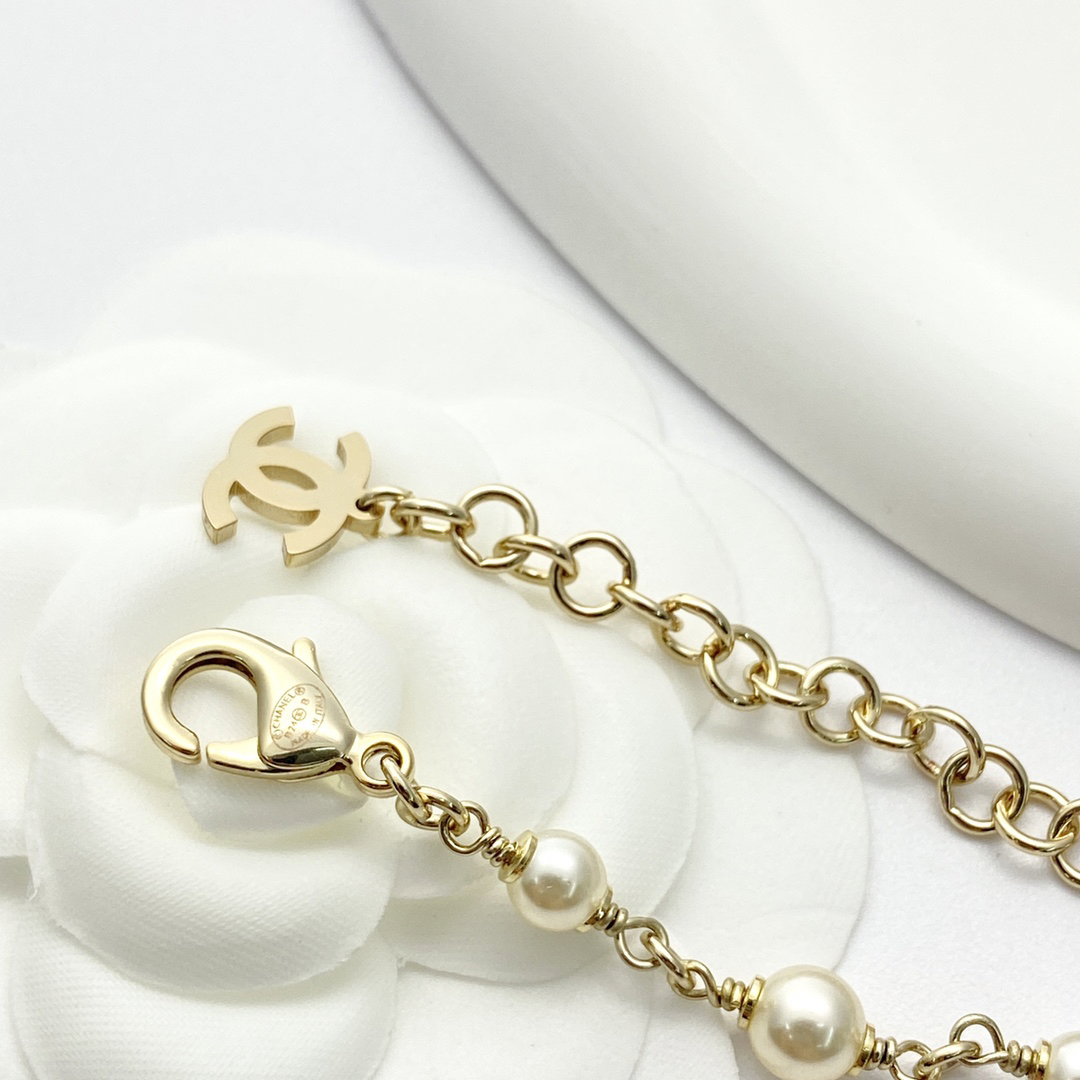 CHAN 24 light gold inlaid short chain choker
