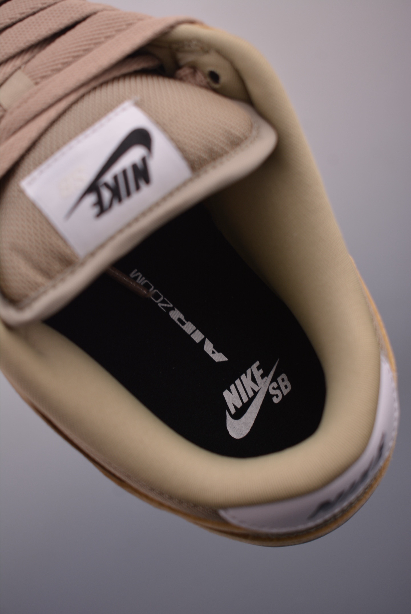 Nike SB Dunk Low Pro B 