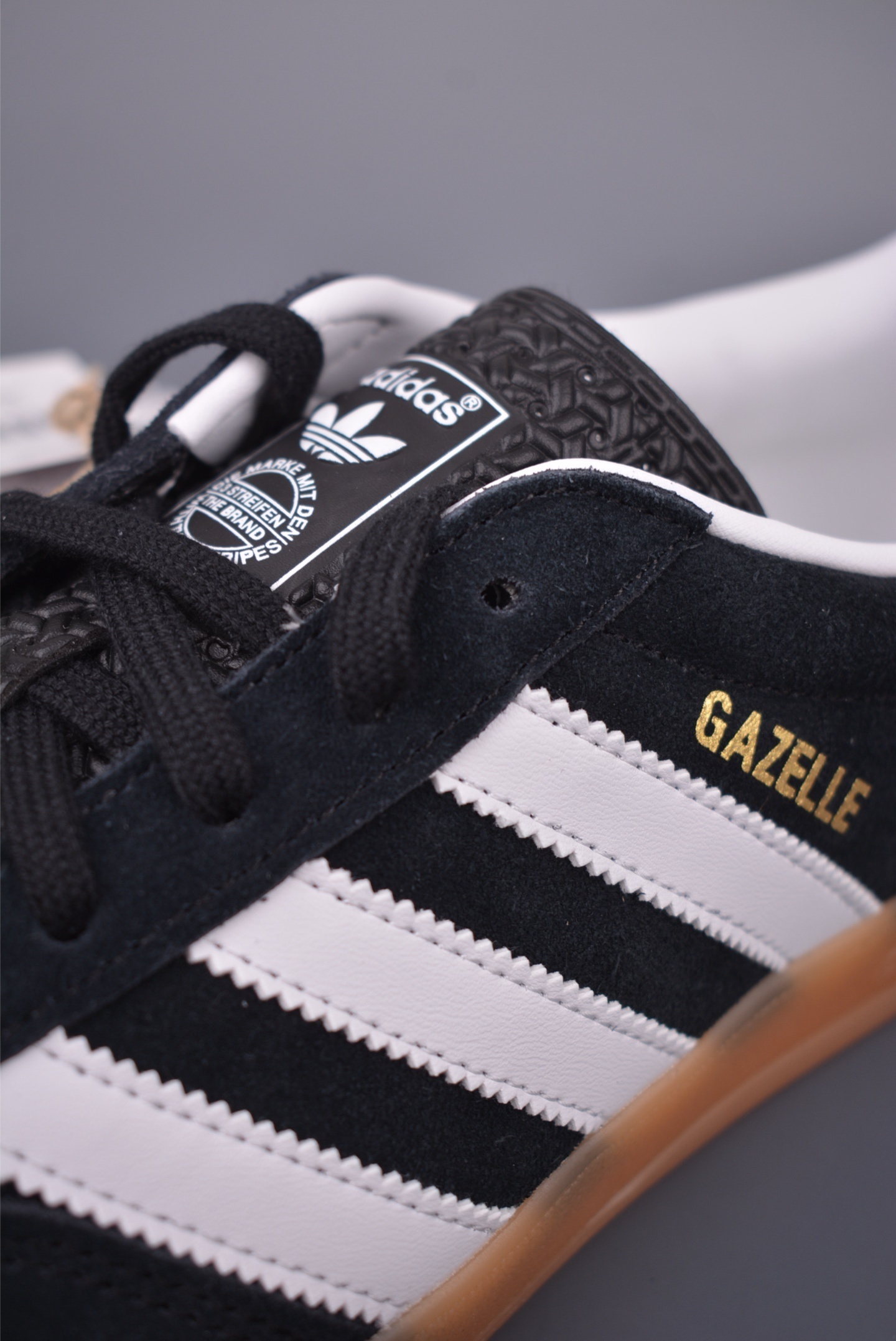 adidas Originals Gazelle INdoor “black white” JI2060