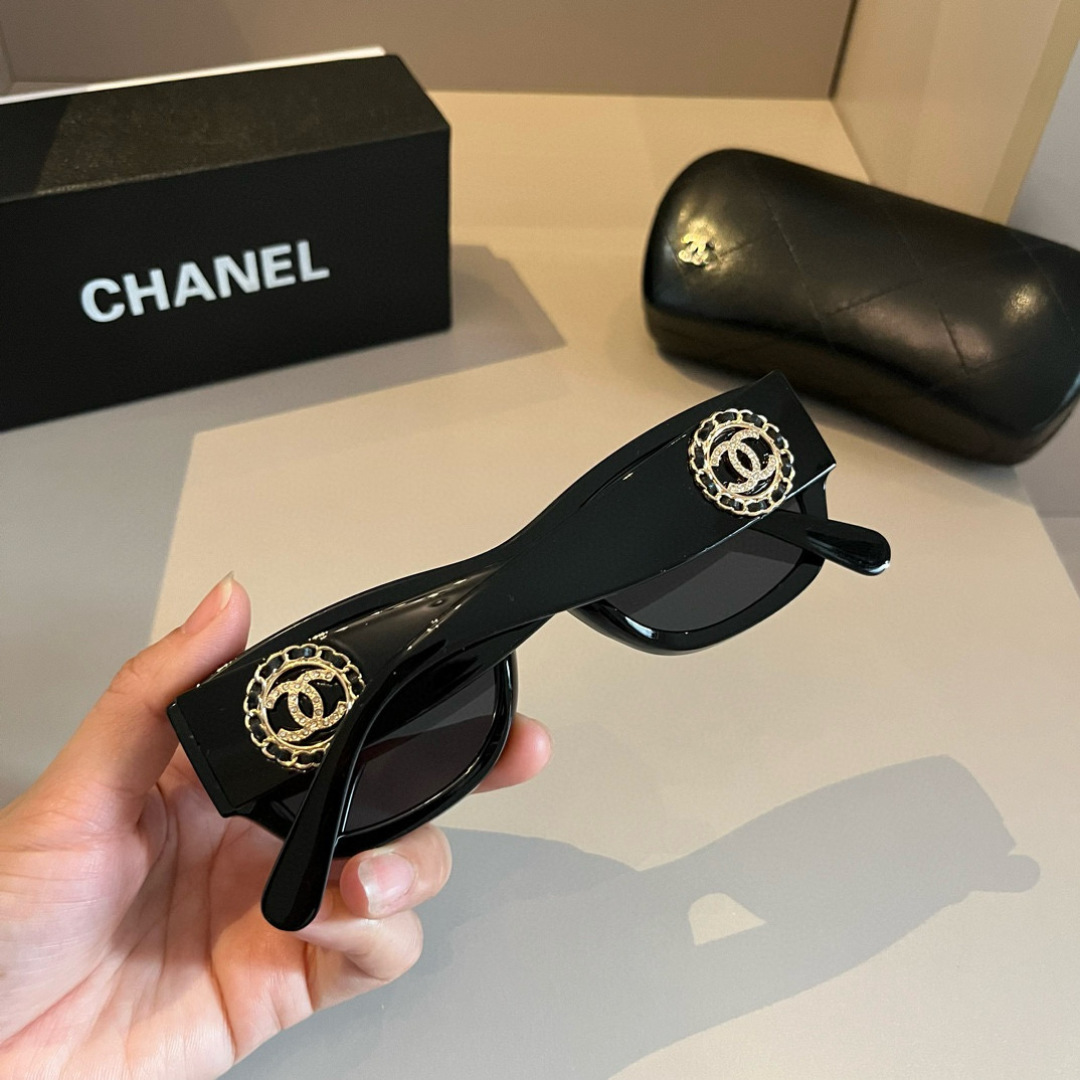 Chanel round frame sunglasses