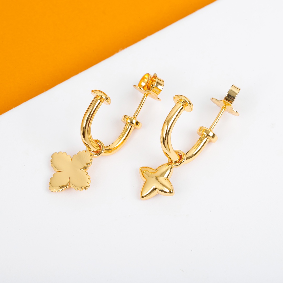 Louis Vuitton blooming asymmetric earrings