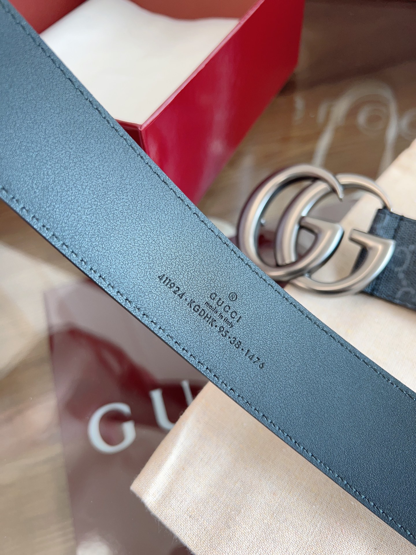 Gucci Supreme canvas pin buckle leather belt 4.0cm wide