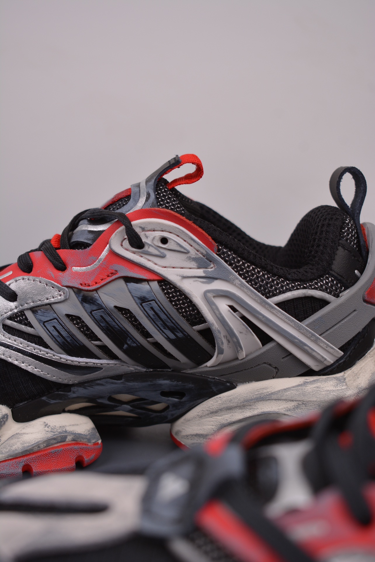 Adidas XLG Runner Deluxe black, white, gray and red old version IH0615