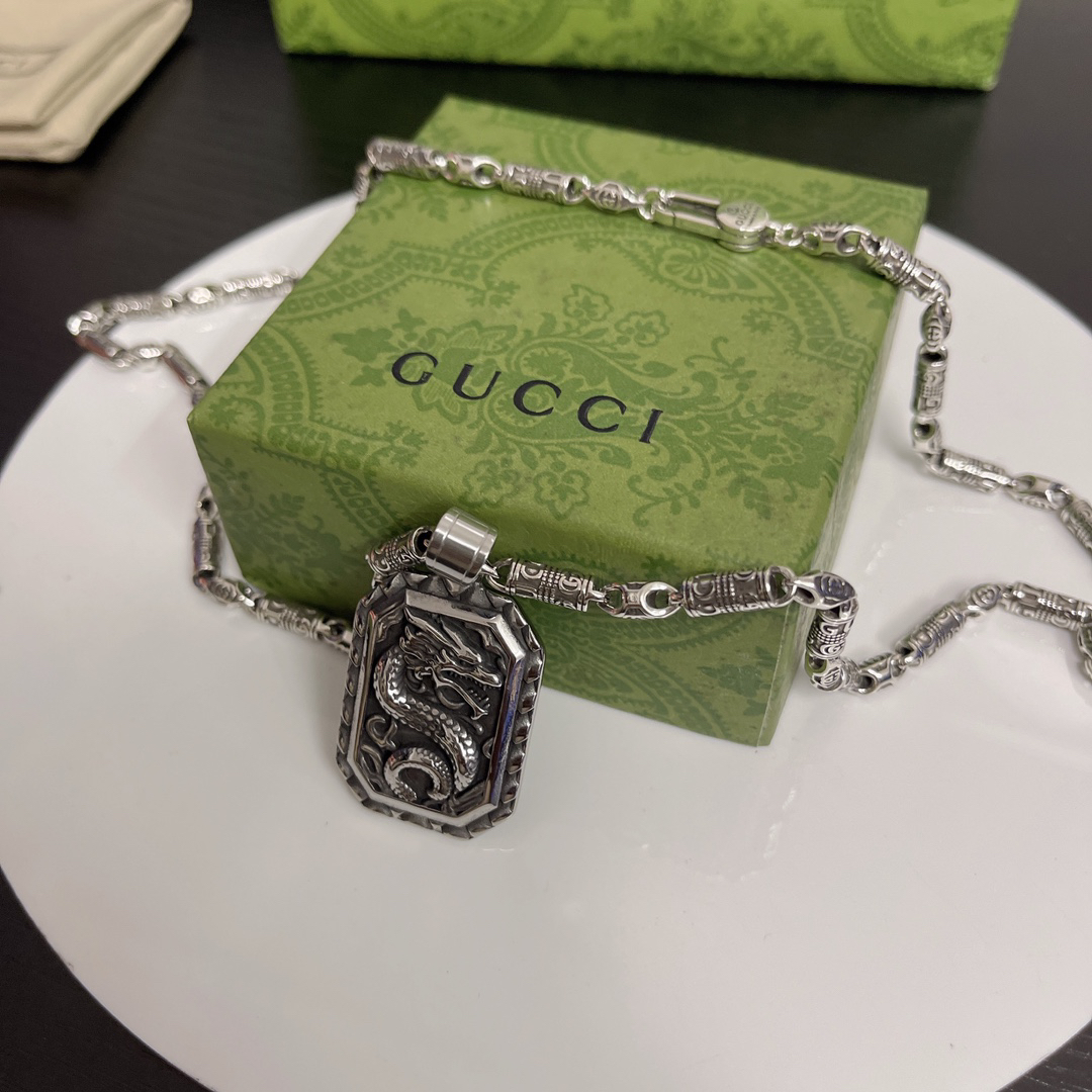 Gucci Anger Forest Series Dragon Amulet Vintage Necklace
