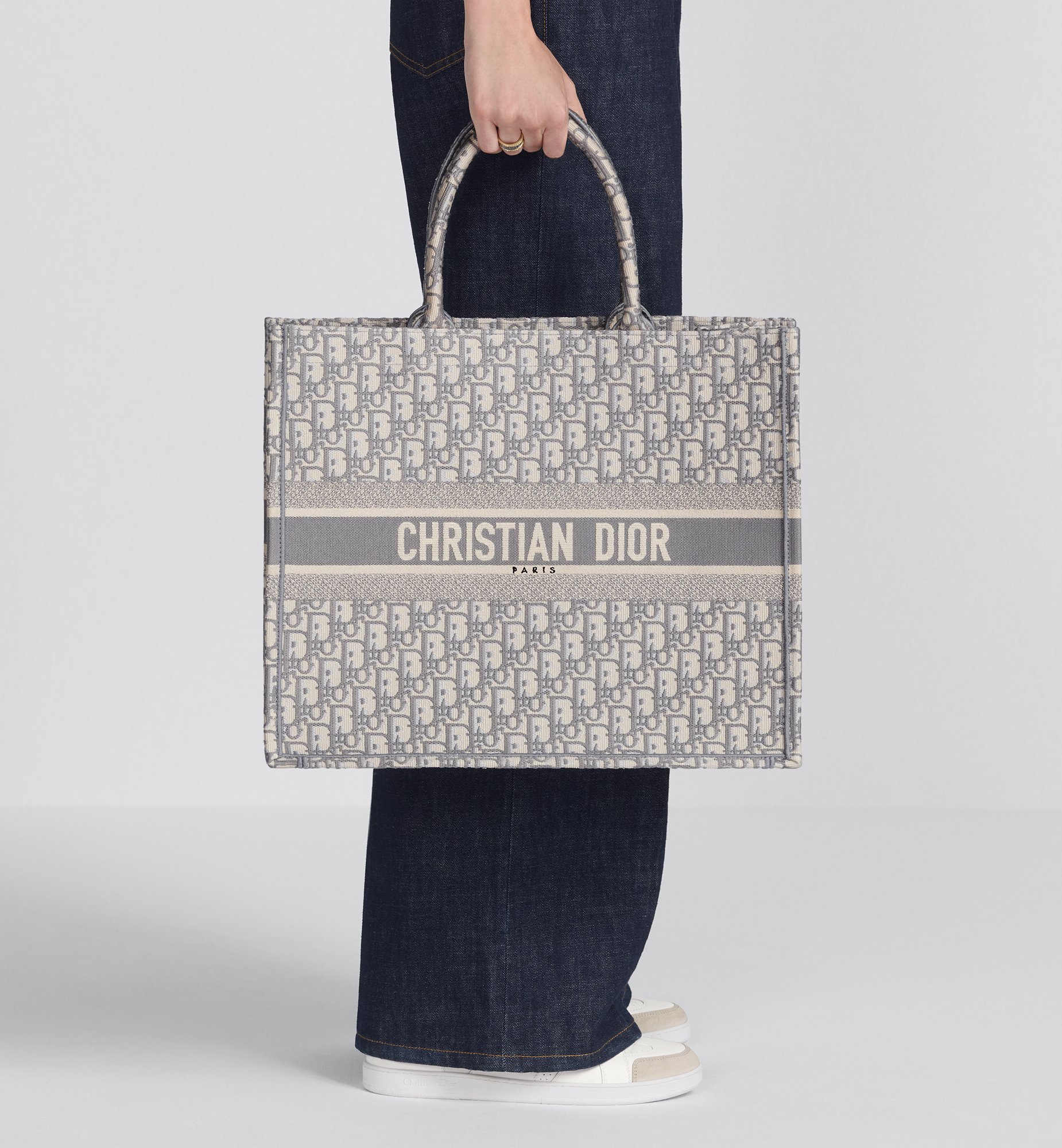 Dior Large Book Tote Bag M1286ZRIW_M20I