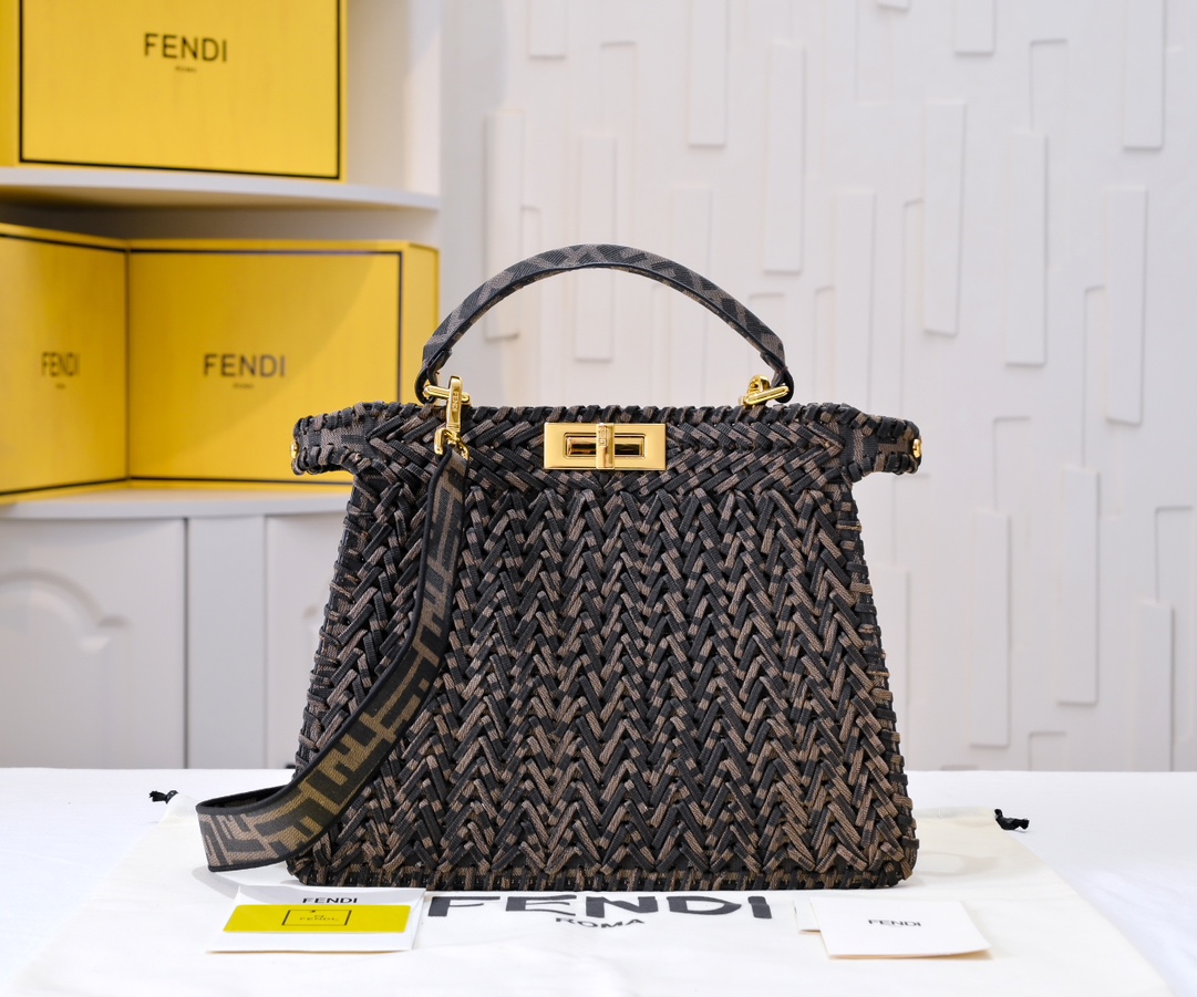 FENDI Iconic ekaboo ISeeU Large Bag 3319
