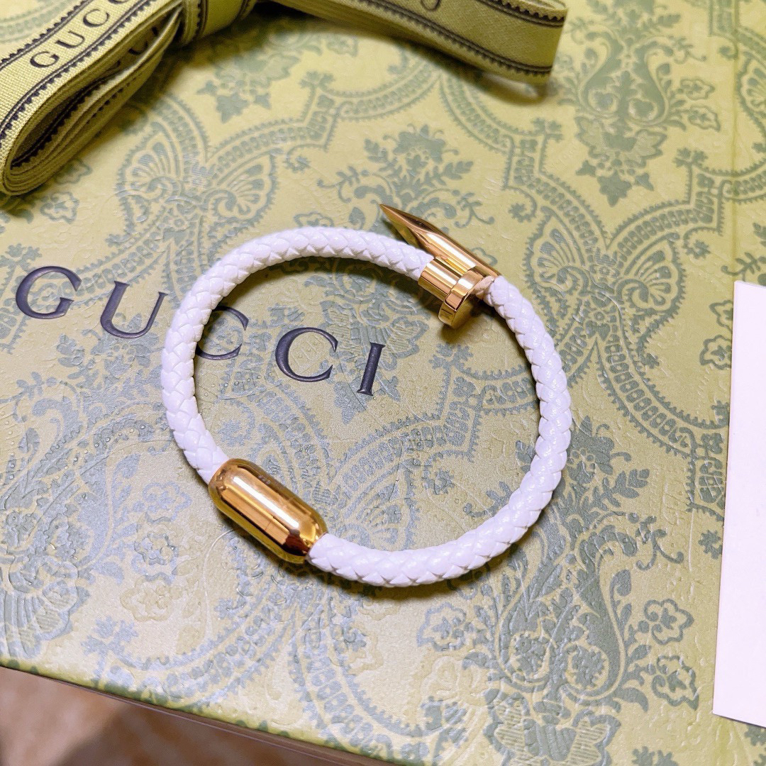 Gucci white cowhide braided bracelet