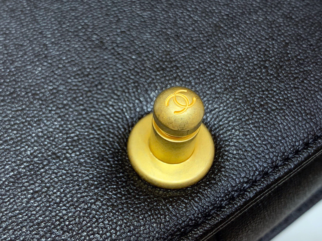 Chanel BOY Handbag A67086