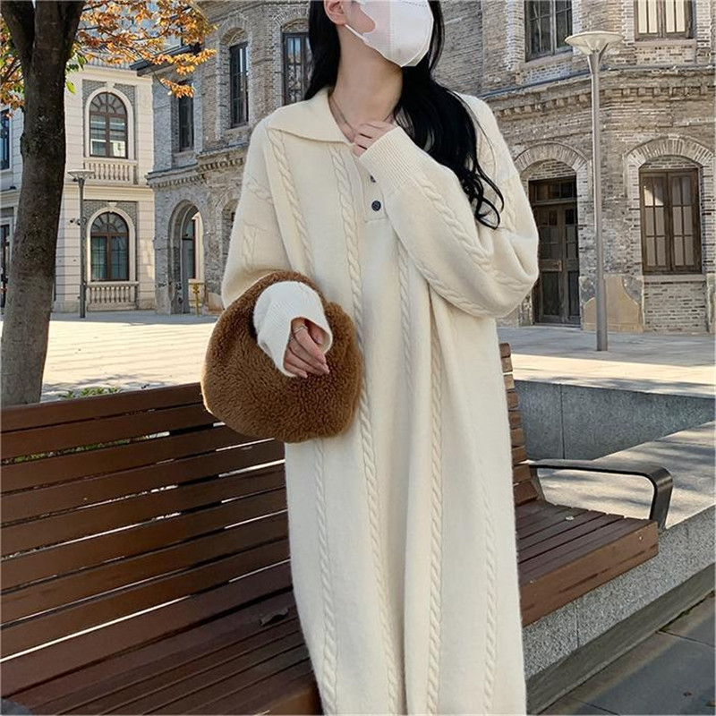 Long languid wind lapel knitted dress 2024 autumn and winter new design feeling solid color twist sweater base skirt