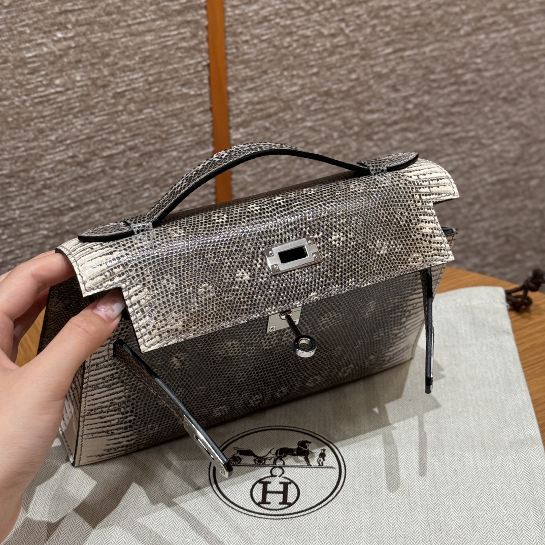 Hermès Kelly Pochette 1BOmbre Handbag (Handmade to Order)