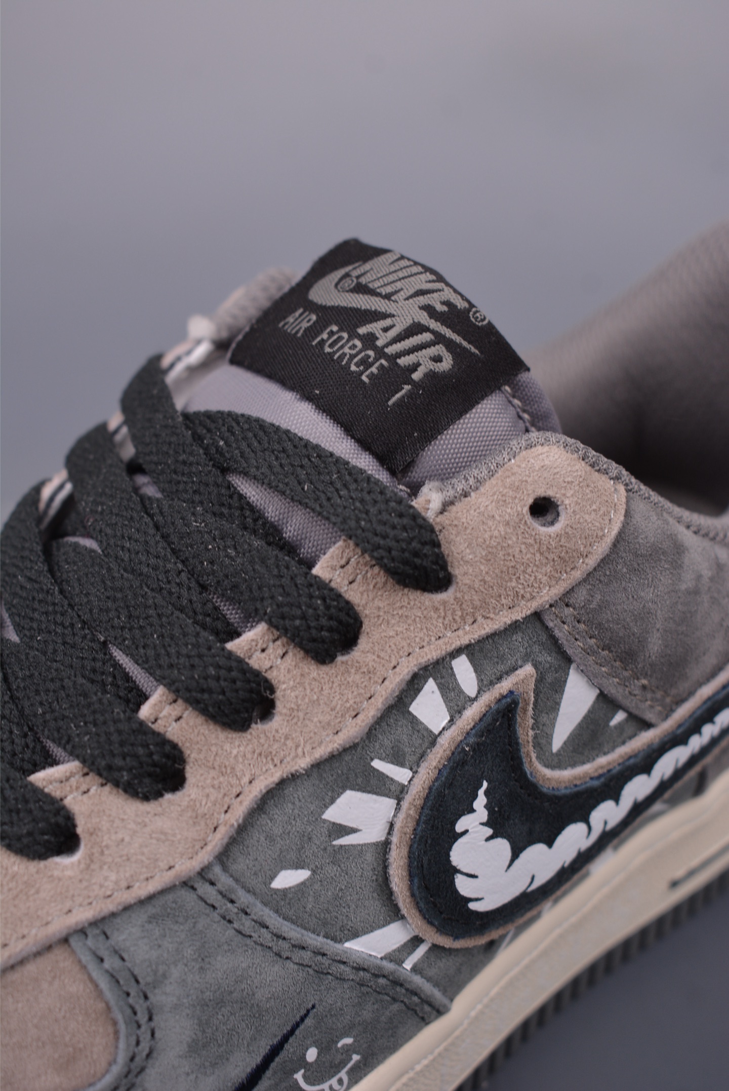 Nike Air Force 1 Low 
