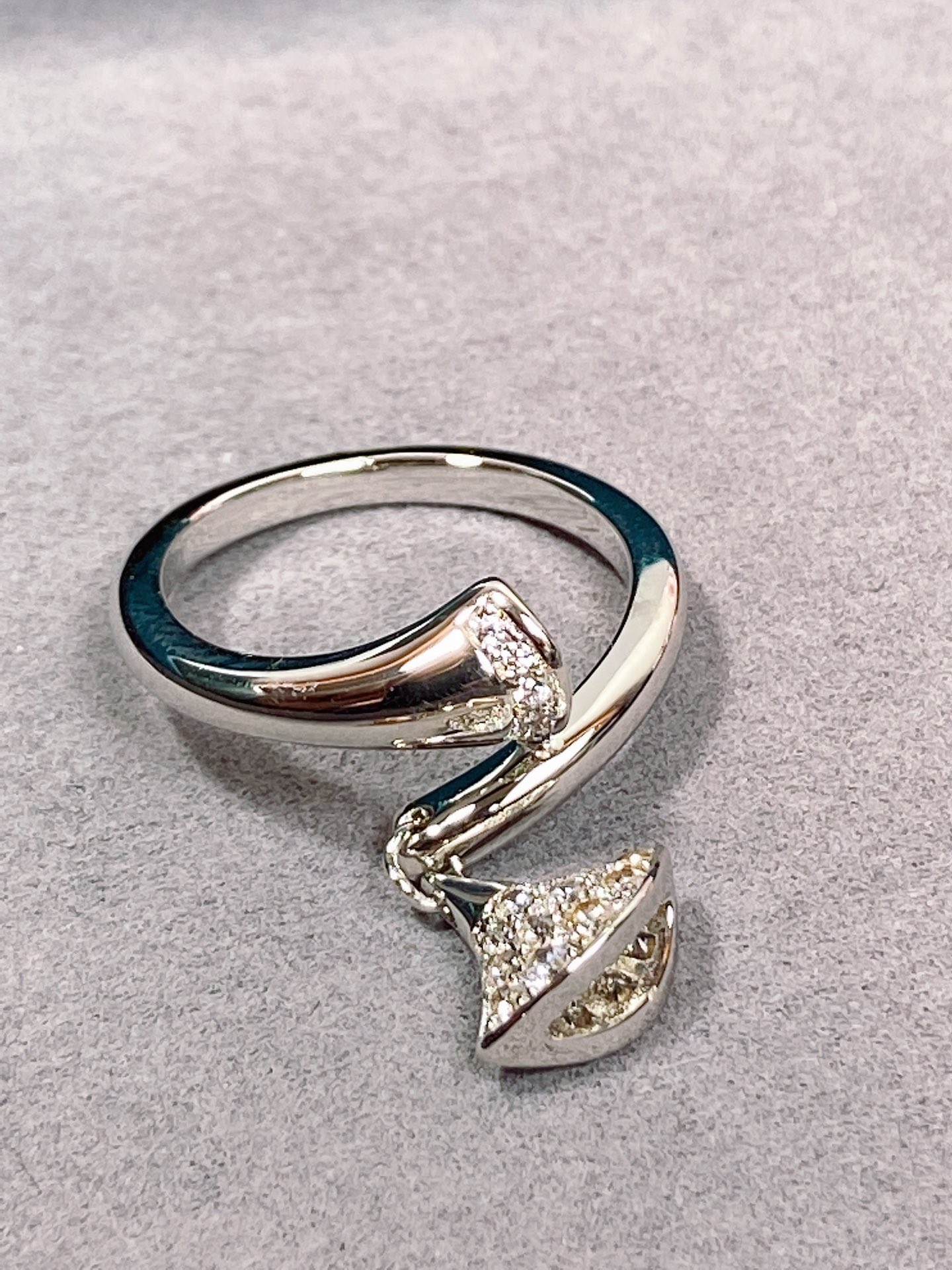 Bulgari Divas Dream Series Fan Shape Ring