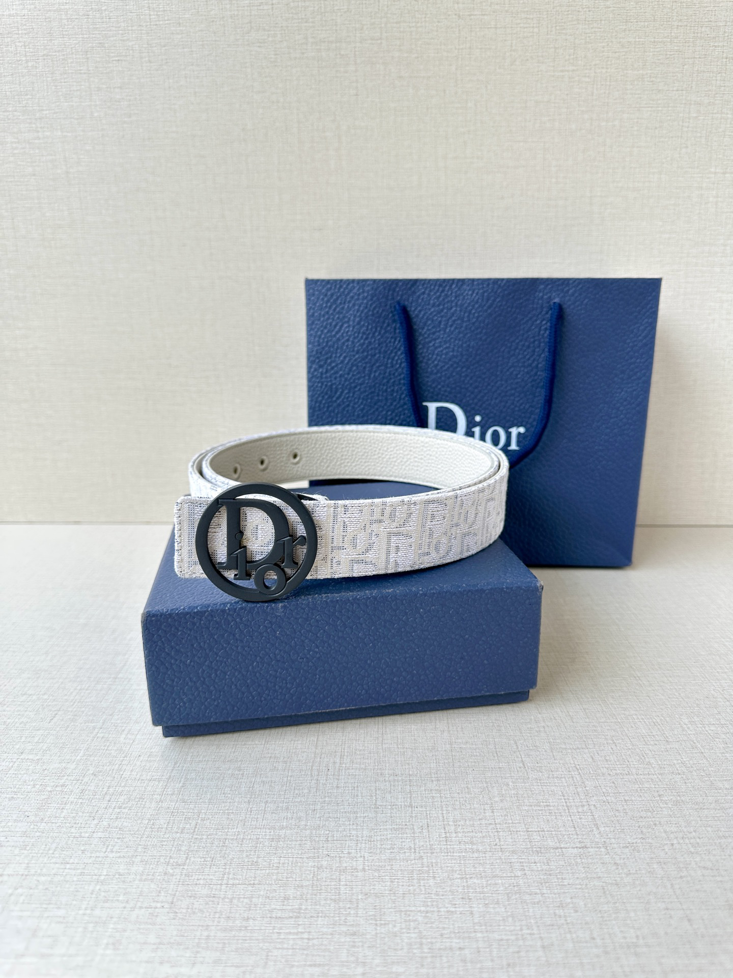 Dior round buckle leather belt 3.5CM wide