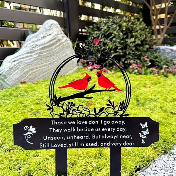 🐦 Metal Cardinal Cemetery Memorial Stake
