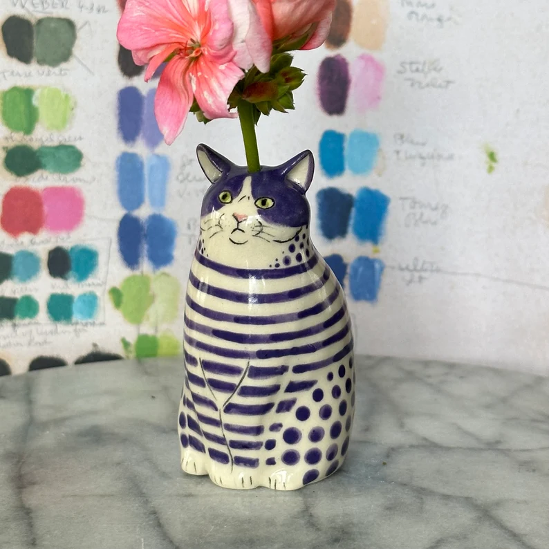 Polka Dot Cat Vase - Cat lover gift - Handmade
