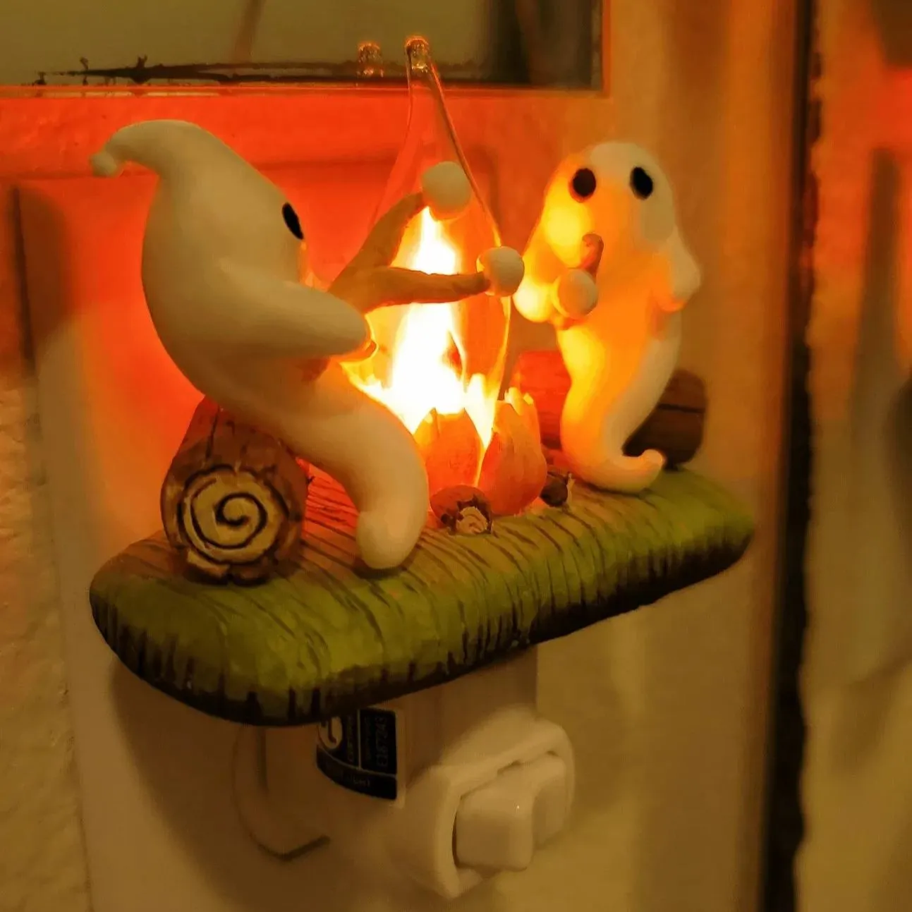 💥Daily Sales of 1000+🔥Ghost Campfire Flickering Nightlight✨🔥👻