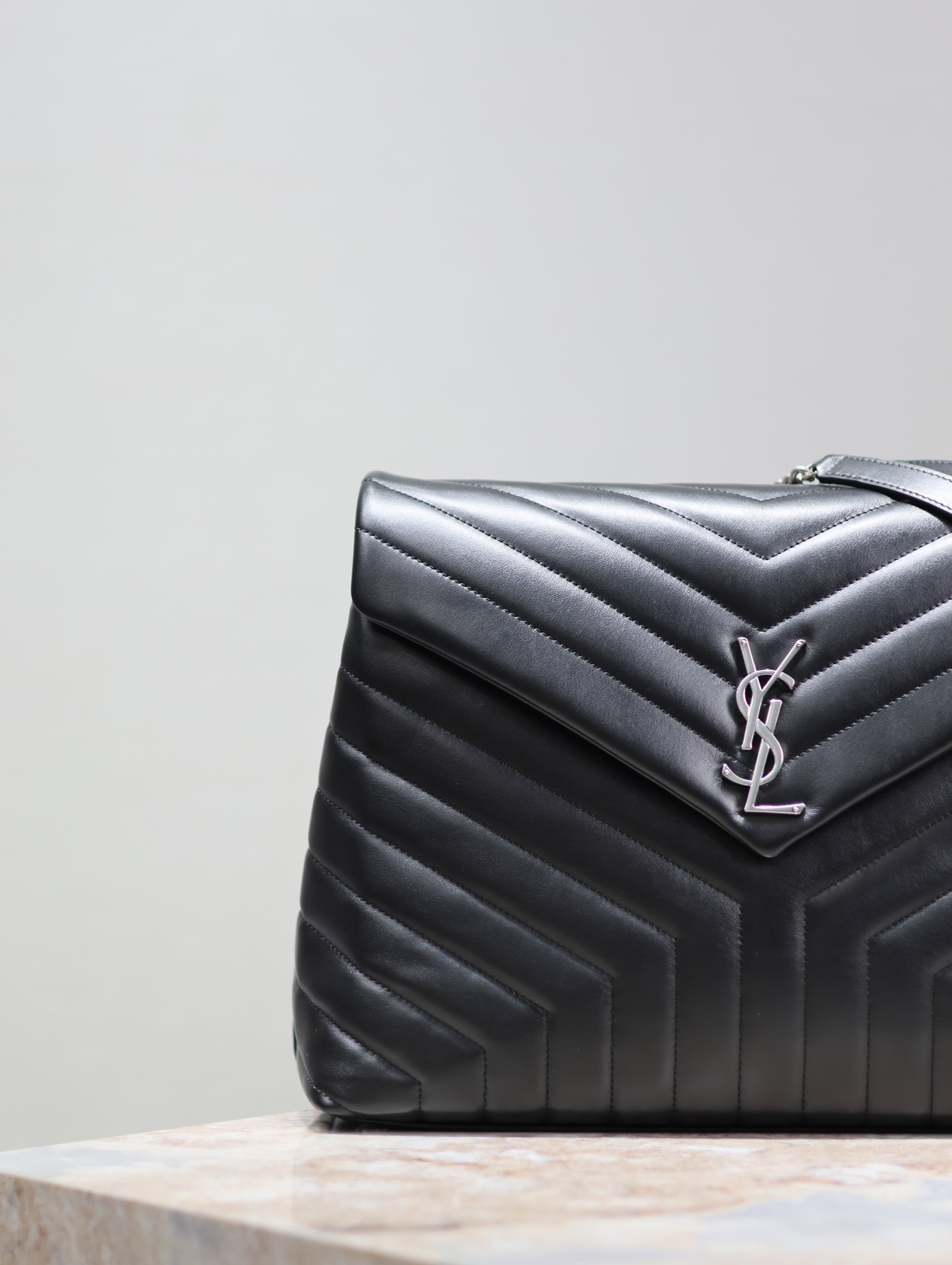 Saint Laurent LouLou Large Tote 574947