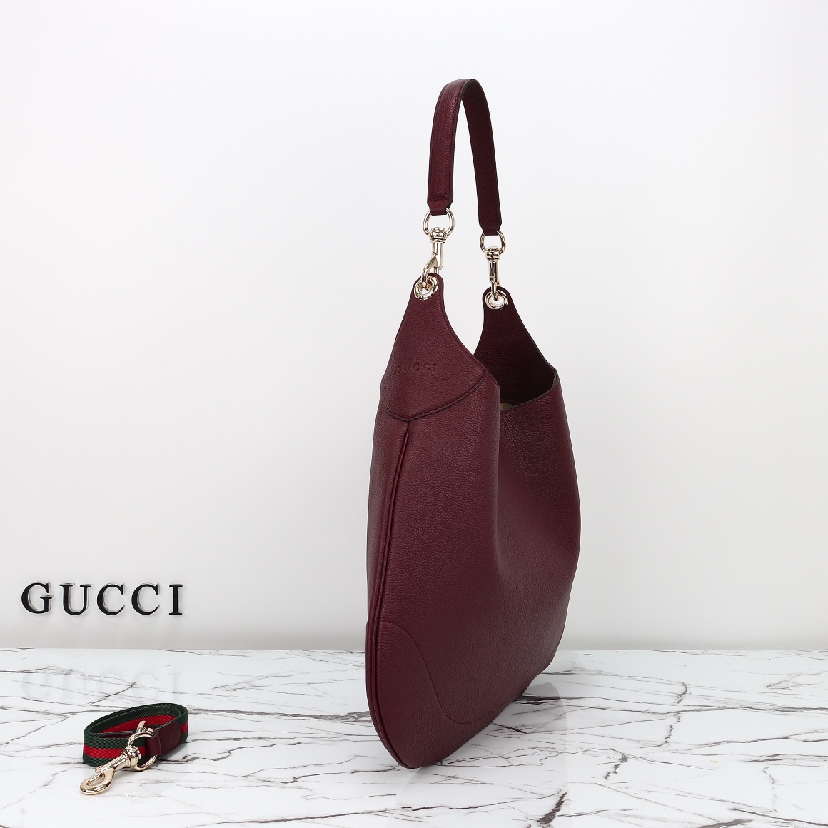 ci B large shoulder bag ‎820169 AAEJU 6248