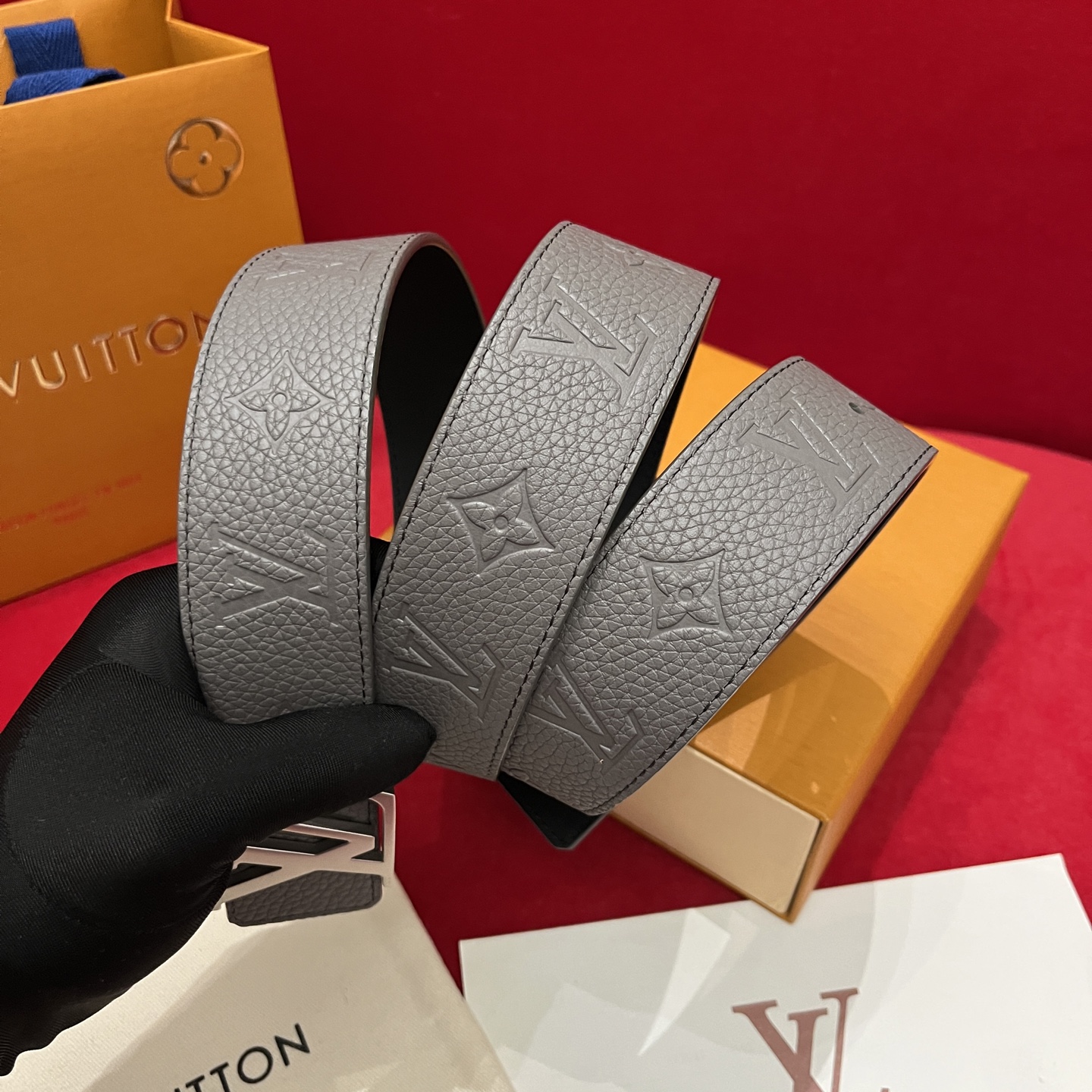 Louis Vuitton Litchi Embossed Cowhide Men's Belt, 4CM Width
