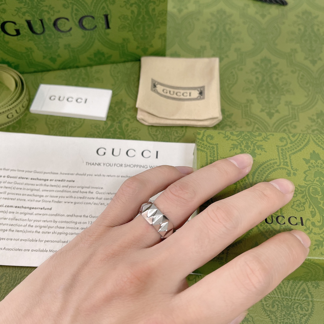 Gucci diamond ring