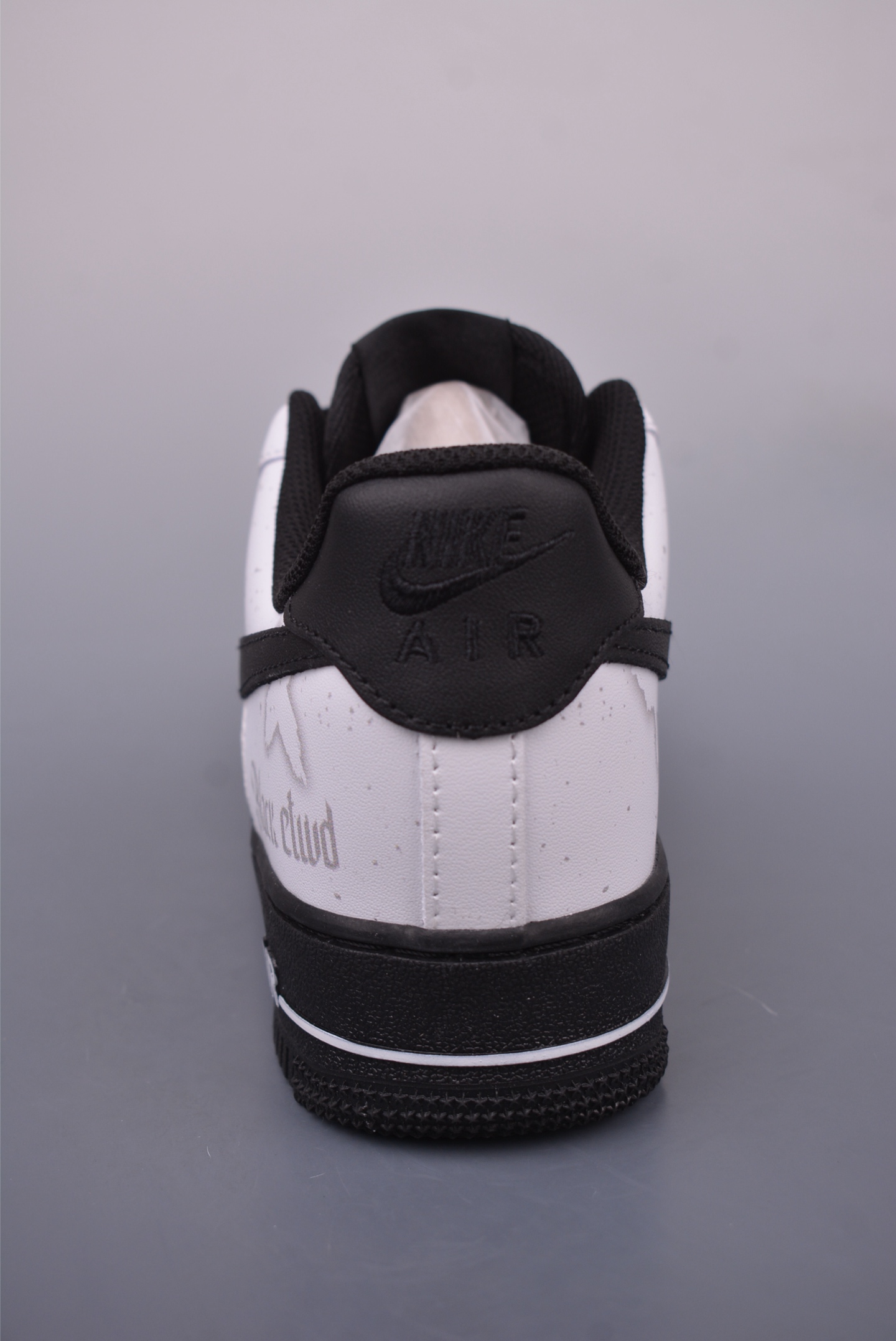 Nike Air Force 1 07 LV8 Low 
