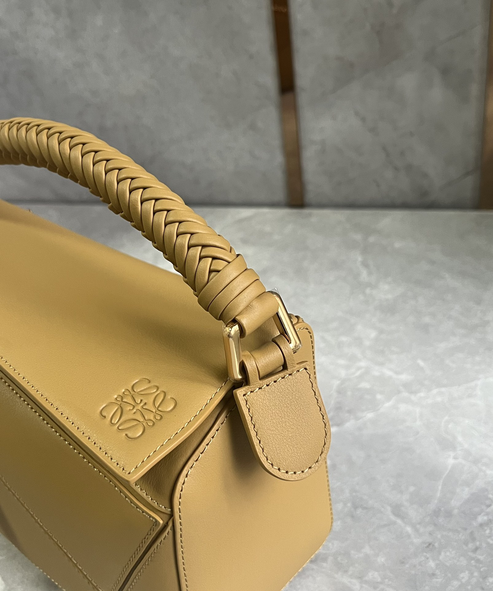Loewe zzle bag with braided handle 0189