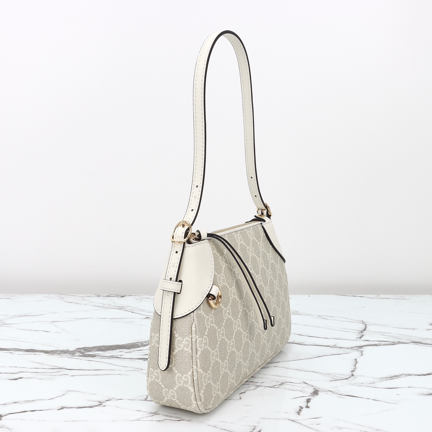 Gucci GG Emblem small shoulder bag 815218 FAEAA 9642