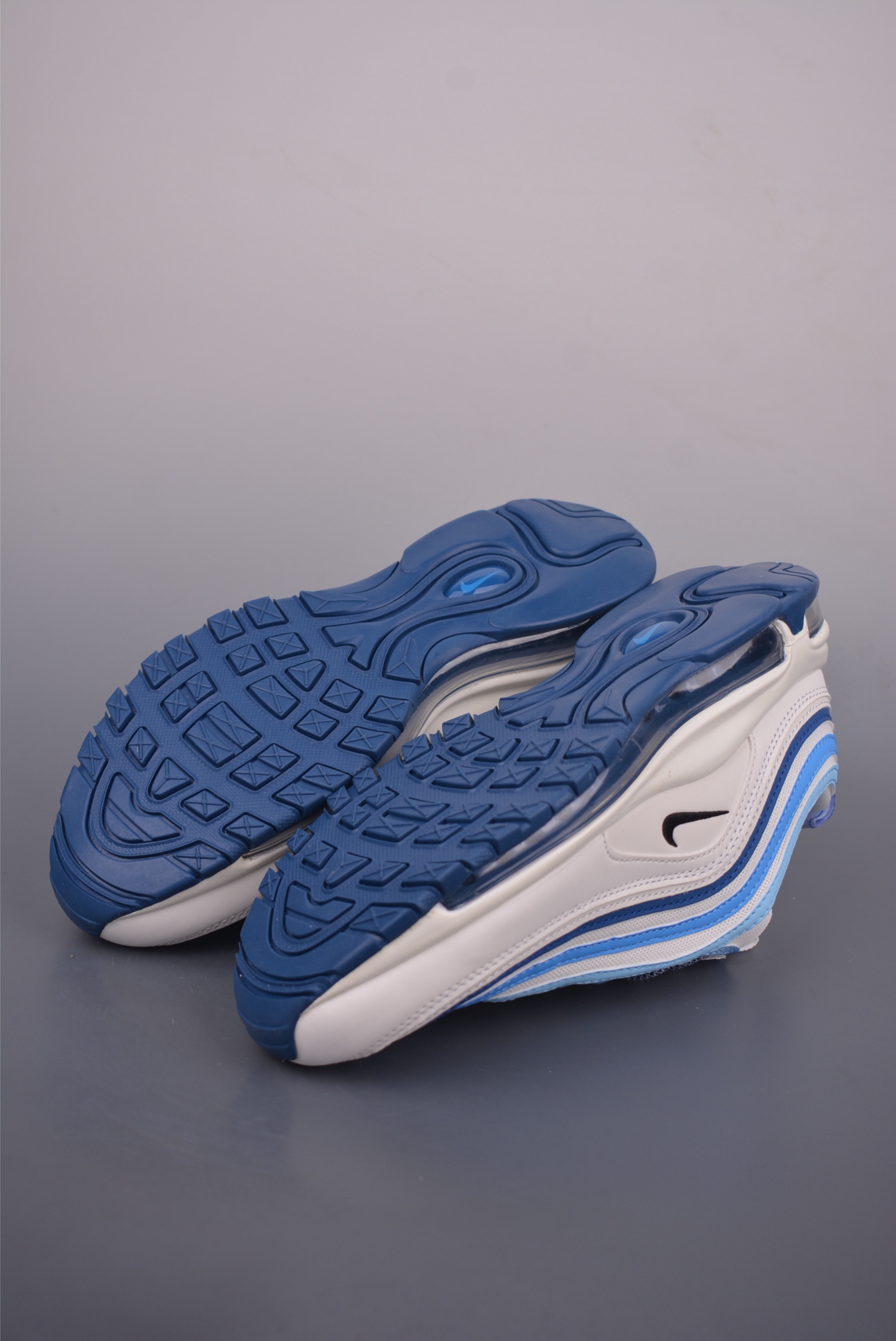 Nike Air Max 97 SE “Blueberry” DO8900-100