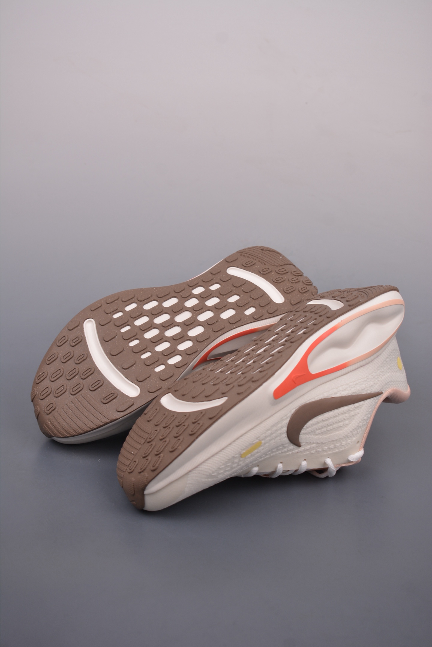 Nike Journey Run Light Pink Brown IB4663-121