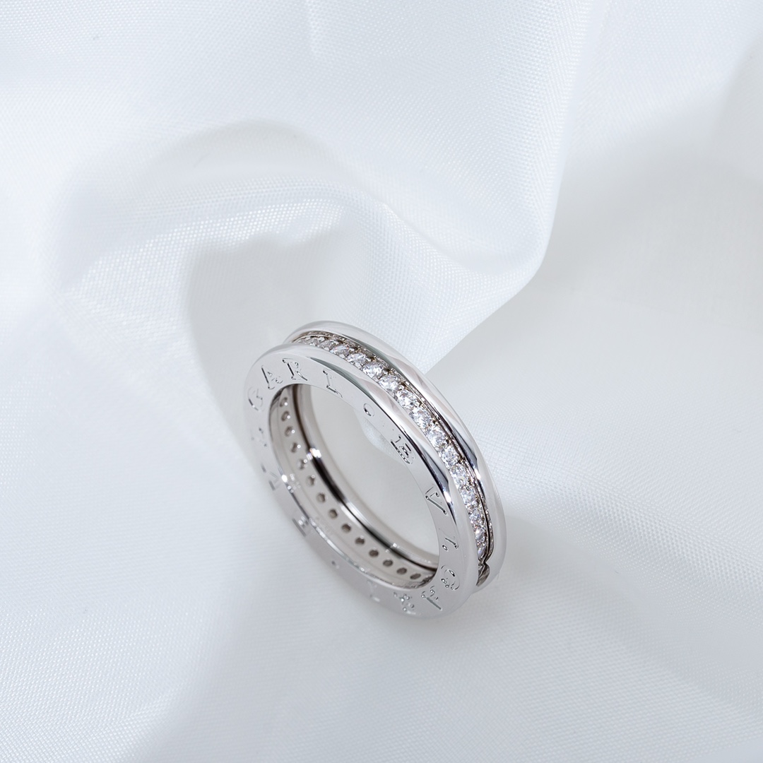 Bulgari zero single ring with diamond ring