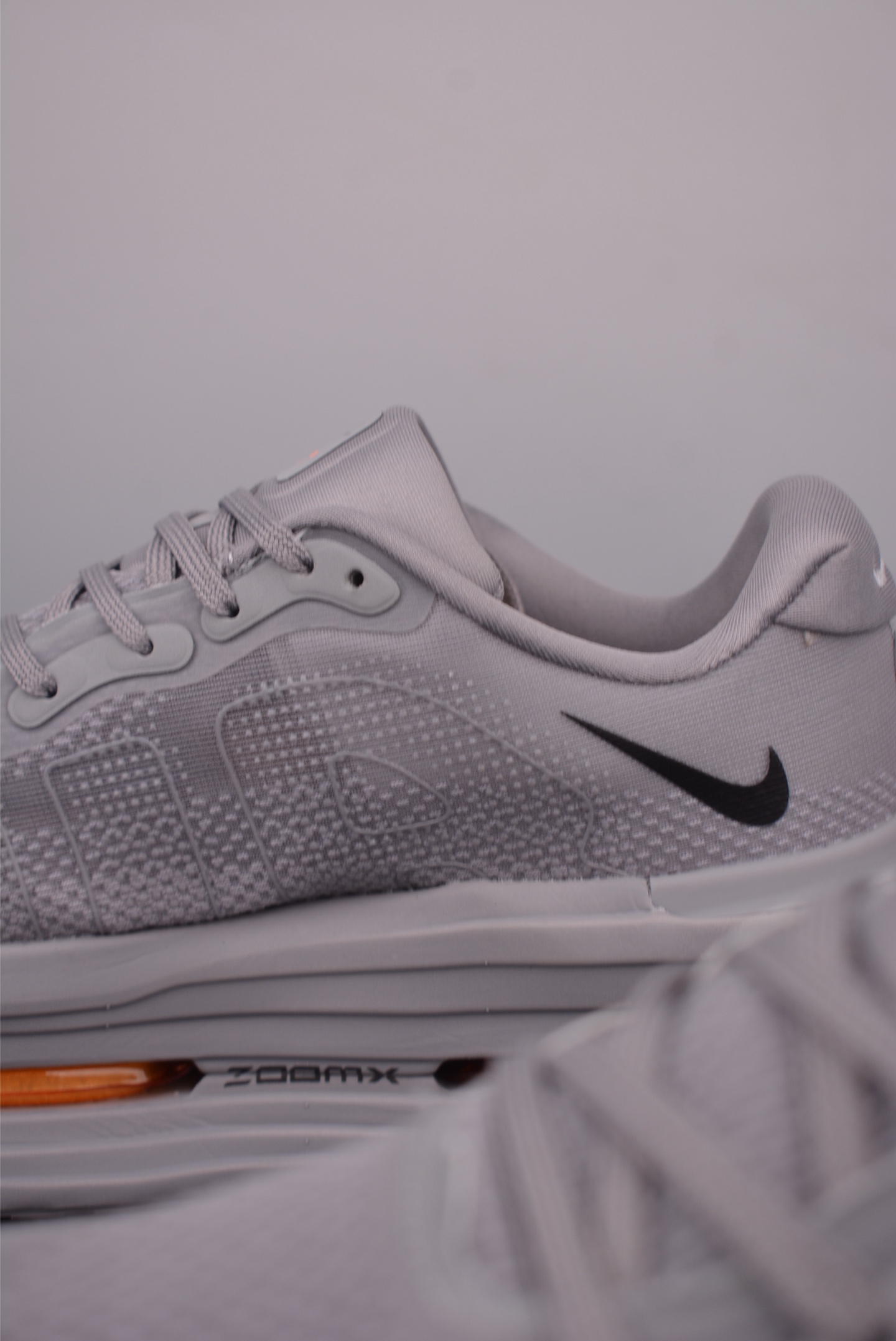 Nike Vomero Premium Air 
