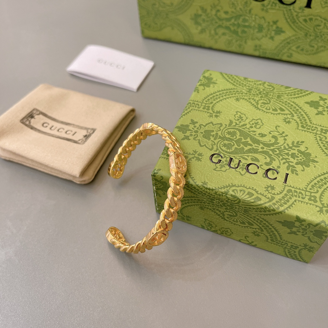 Gucci GG Flat Gold Bracelet