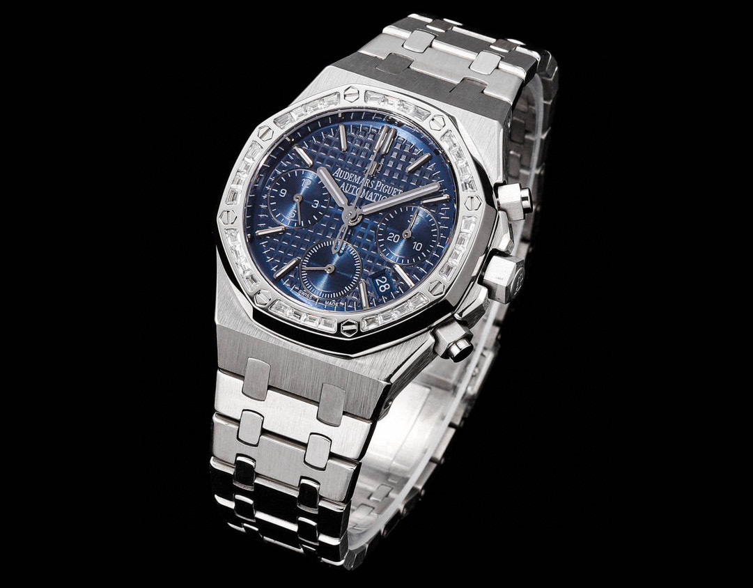 Audemars piguet Royal Oak series 26715BC.ZZ.1356BC.01