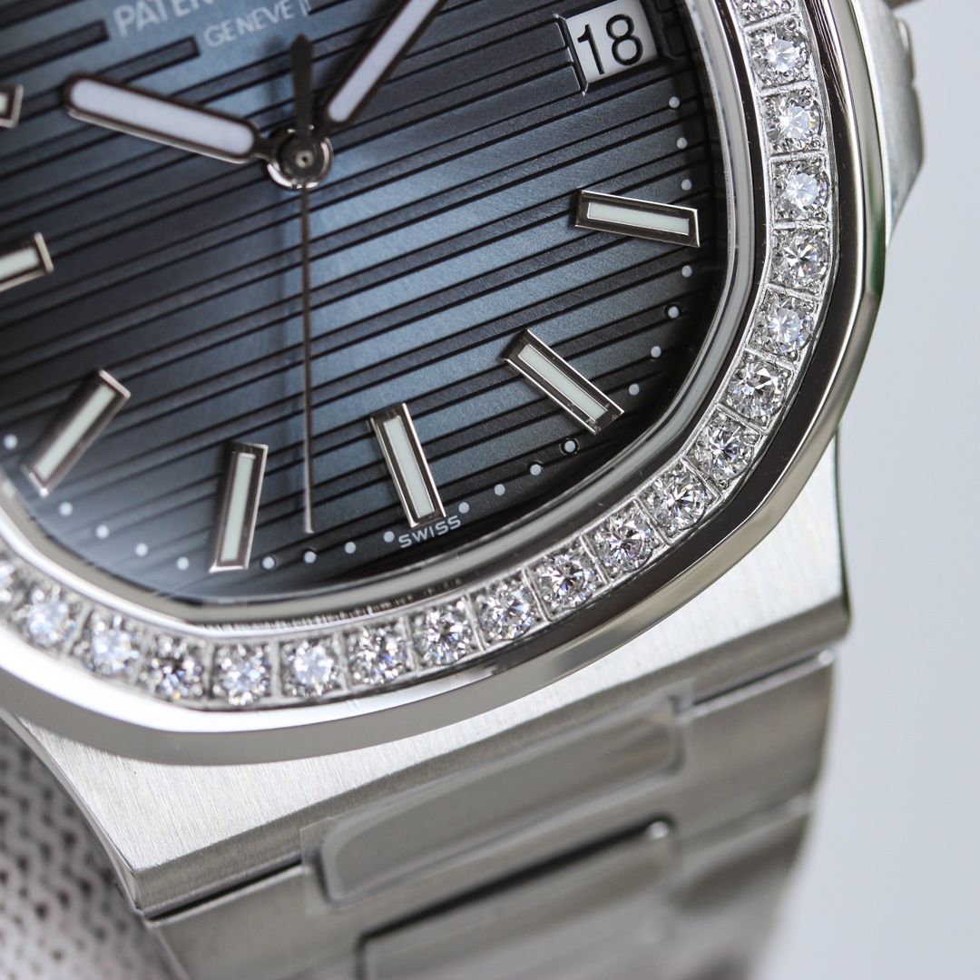 Patek Philippe PP Nautilus Sport Elegance Series 57111A-014