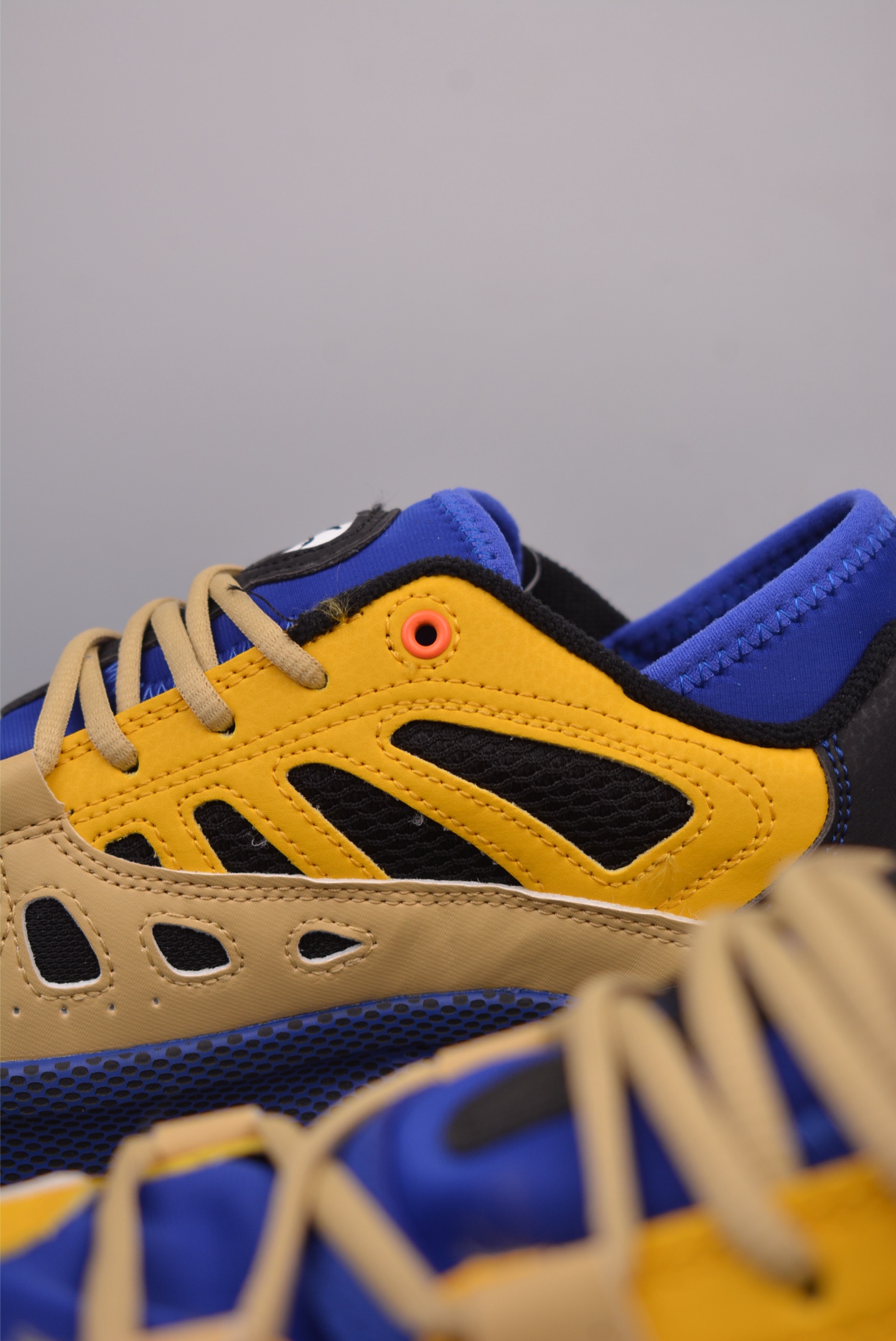 Nike ACG Air Exploraid Yellow Blue Black  FJ1920-400