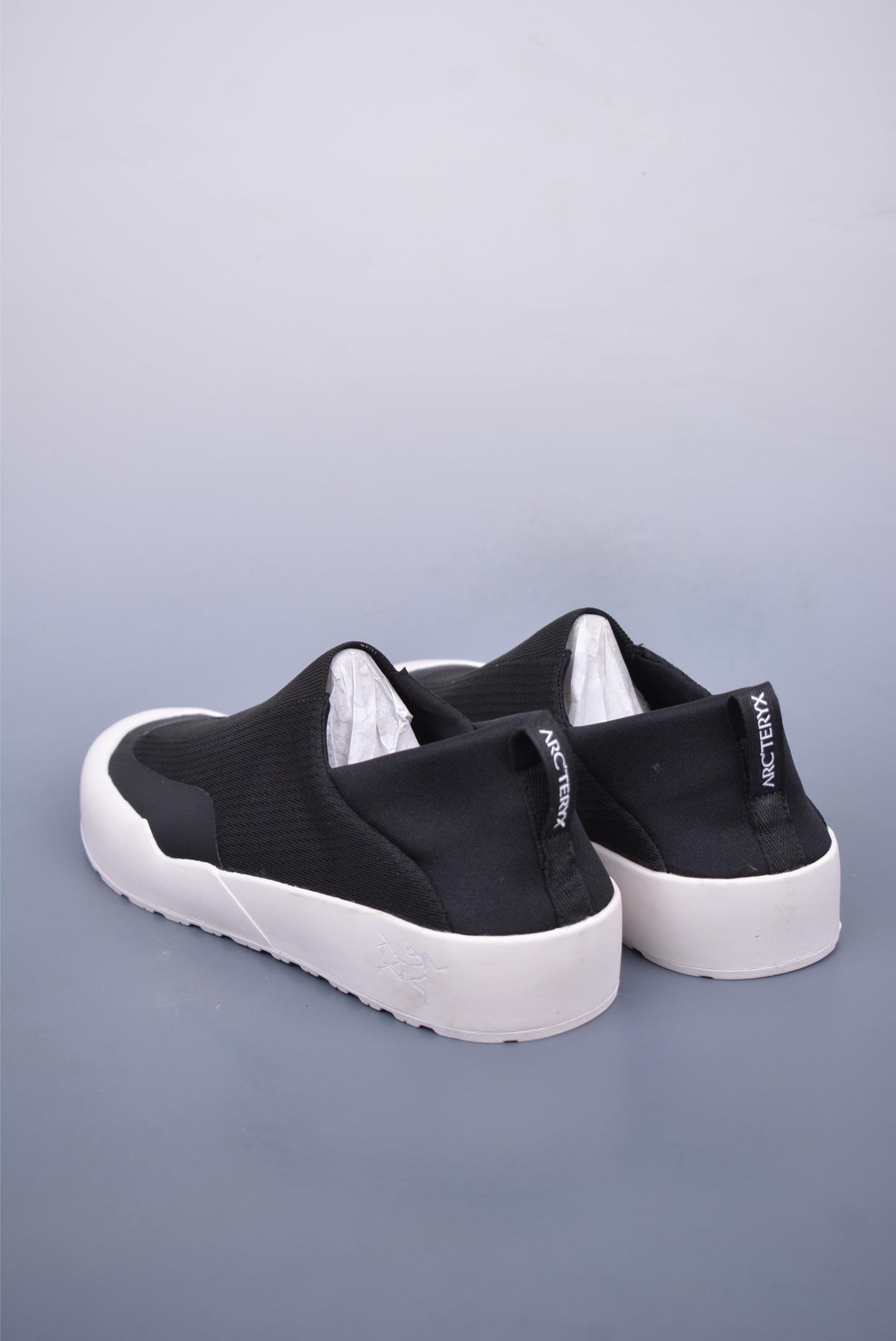 Arc'teryx Kragg Slip On Sneakers Black and White 0772183633