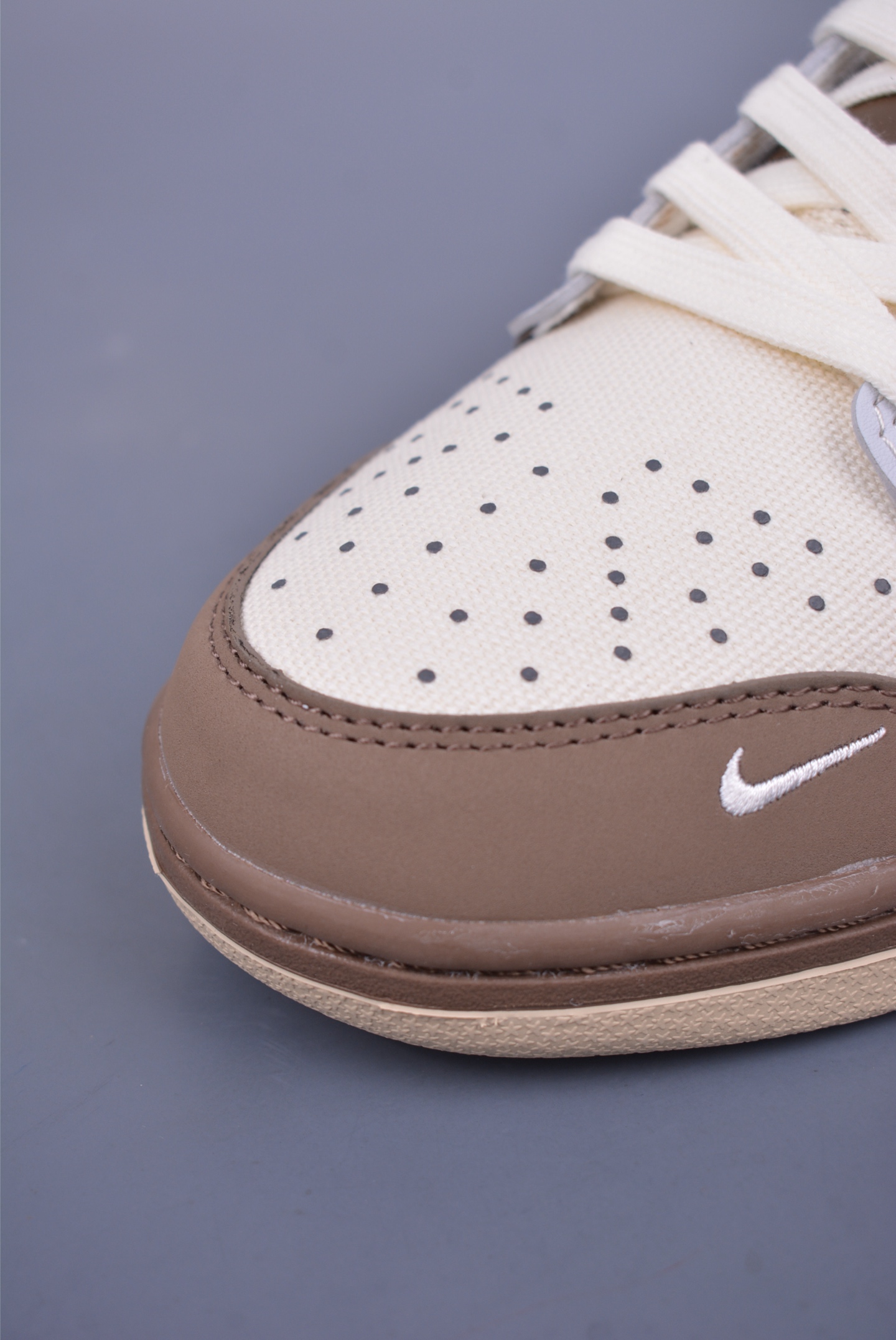 Balenciaga x Nike SB Dunk Low sneakers Coffee White XD1588-201