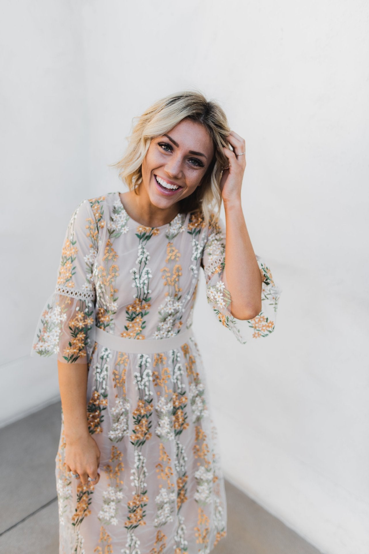 Embroidered Wisteria Flower Mesh High Waist Slim Mid-length Dress