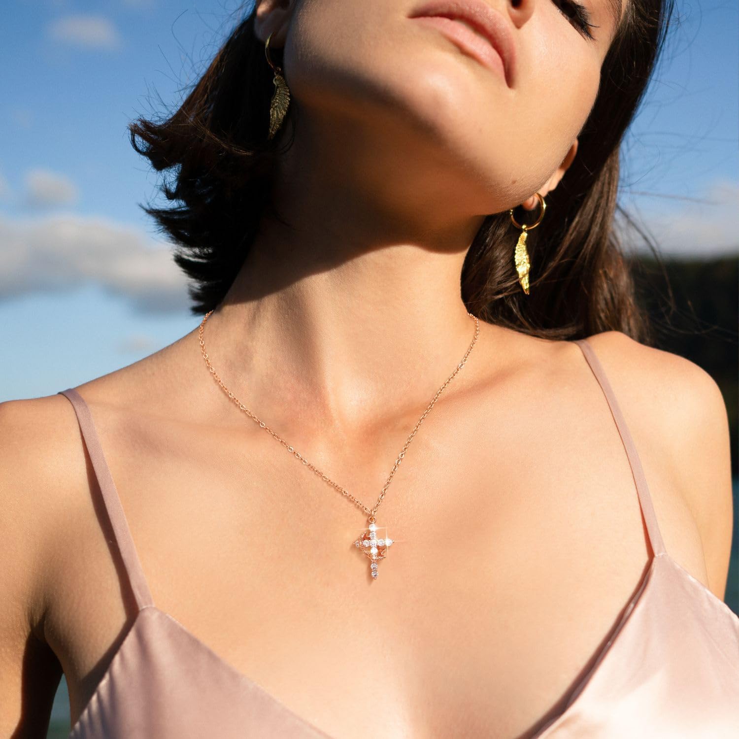 🔥ON SALE🔥14k Gold Diamond Cross Crown Pendant Necklace