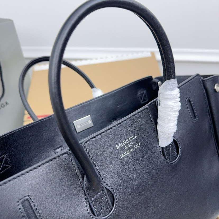 Balenciag Bel Air Small Bag
