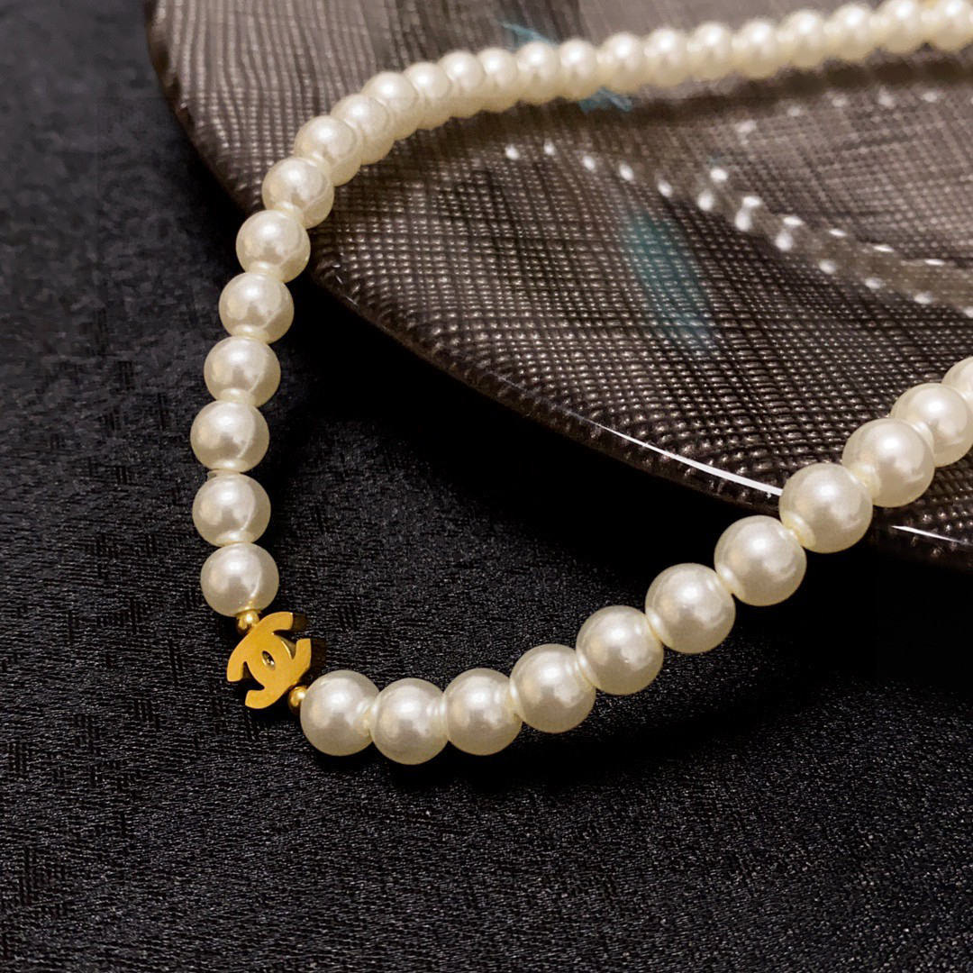 Chanel New Korean Pearl Necklace