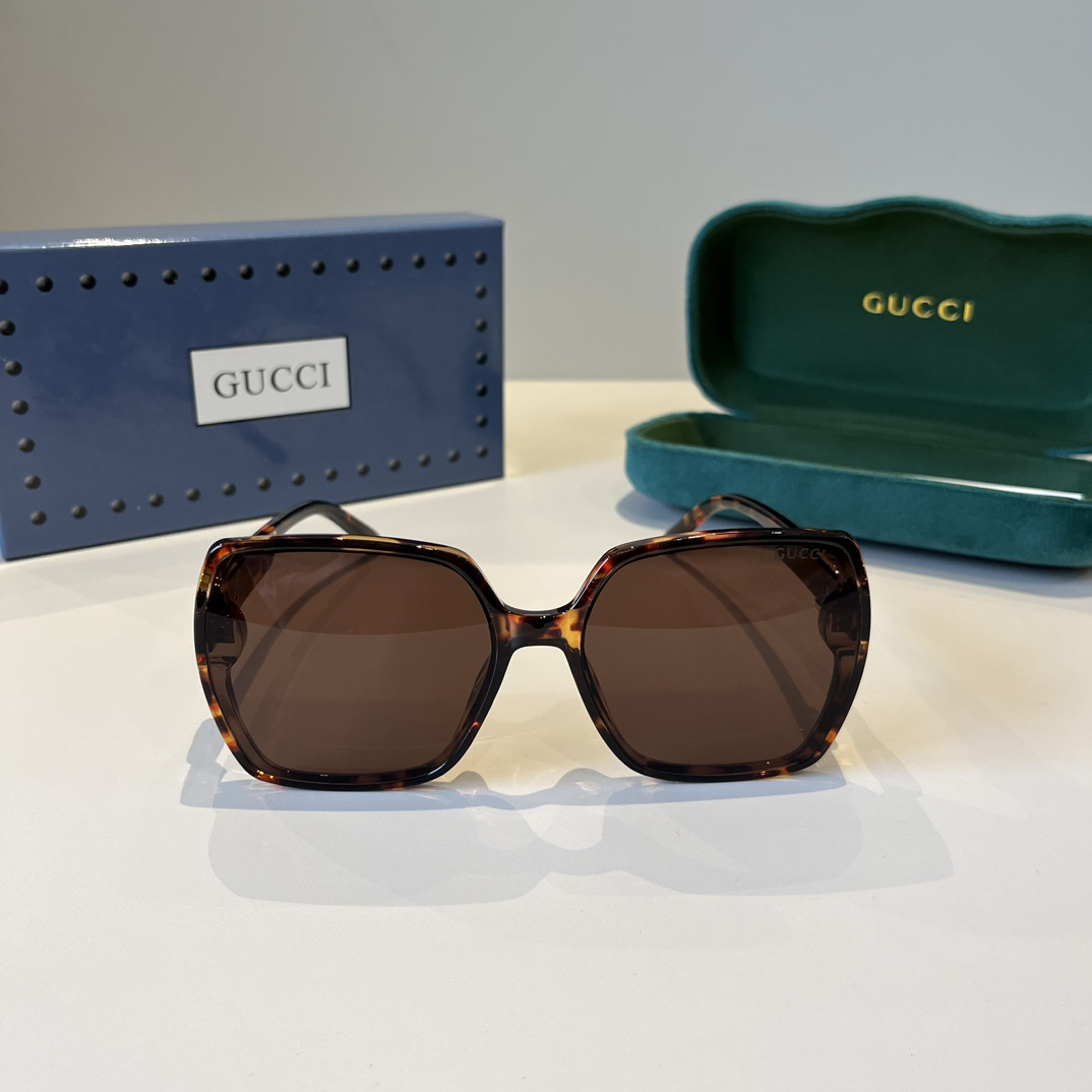 Gucci Square Frame Sunglasses