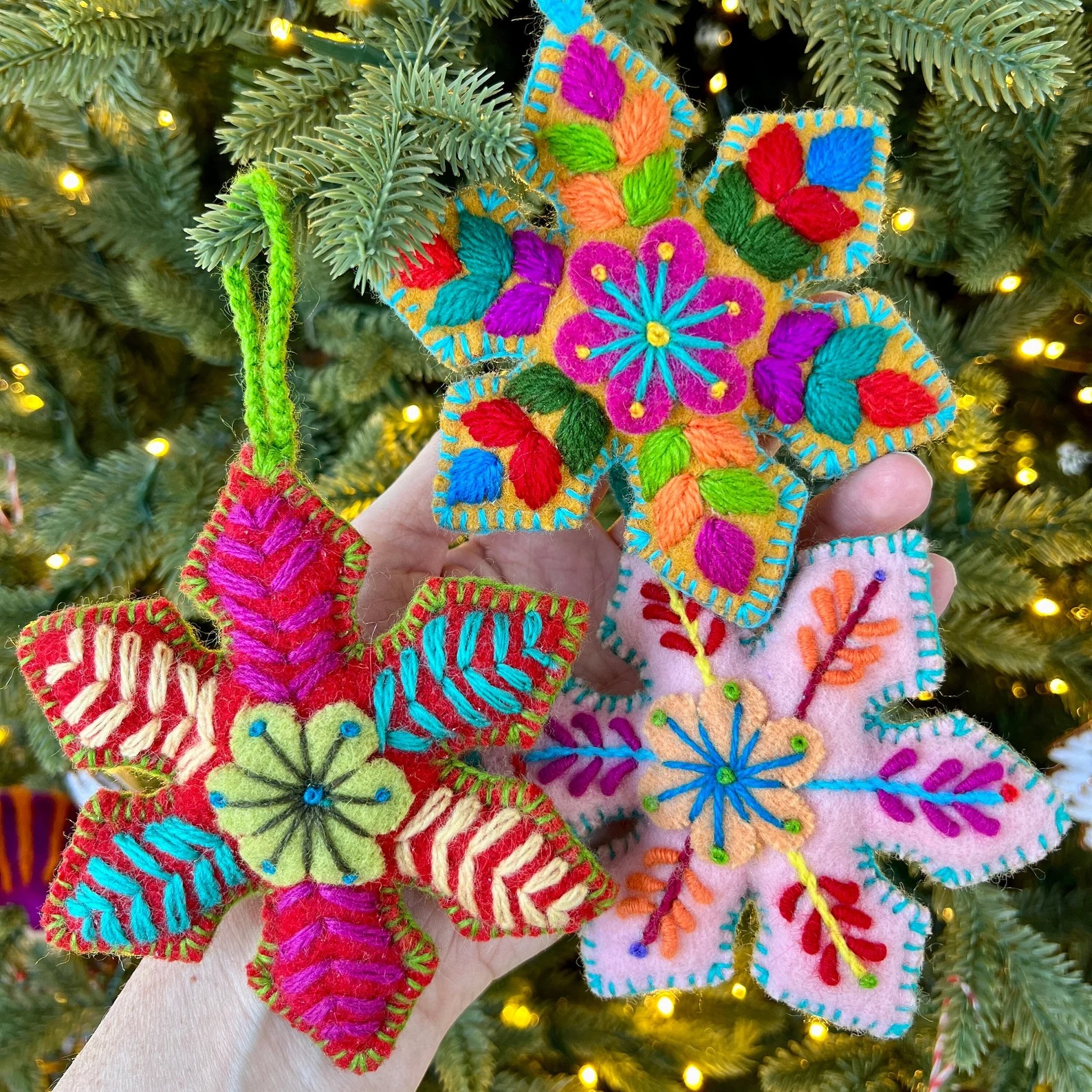 🎄Early Christmas Sale - 50% OFF🔥Embroidered Wool Snowflake Christmas Ornament