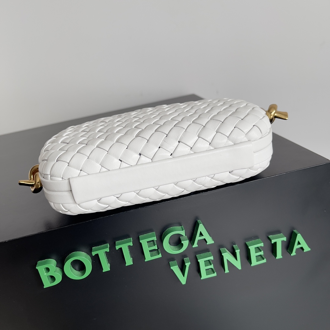 Bottega Veneta 24 Spring Fashion Braided Evening Bag 717623
