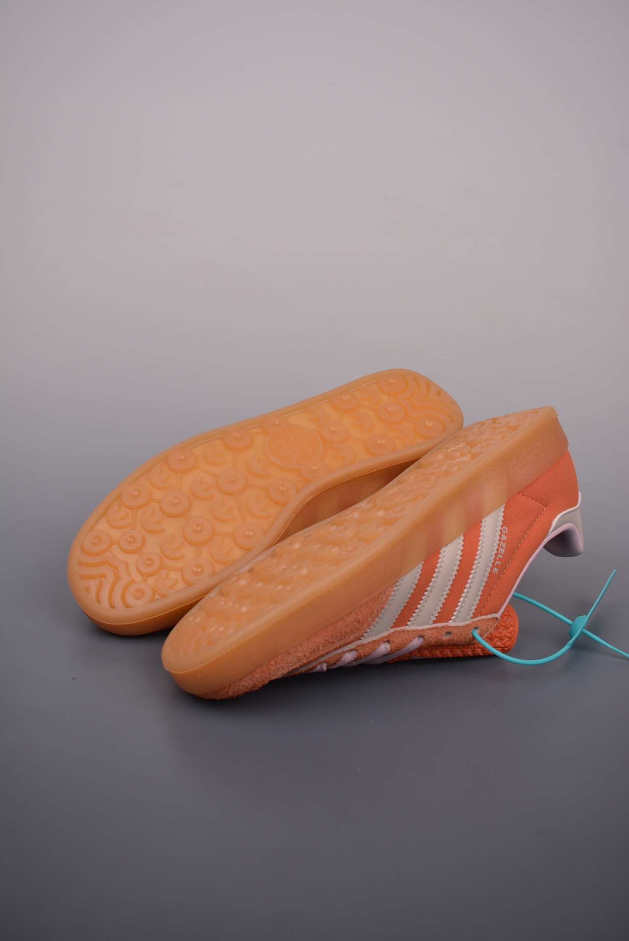 Adidas Gazelle Indoor Trainers Orange Pink IE2946