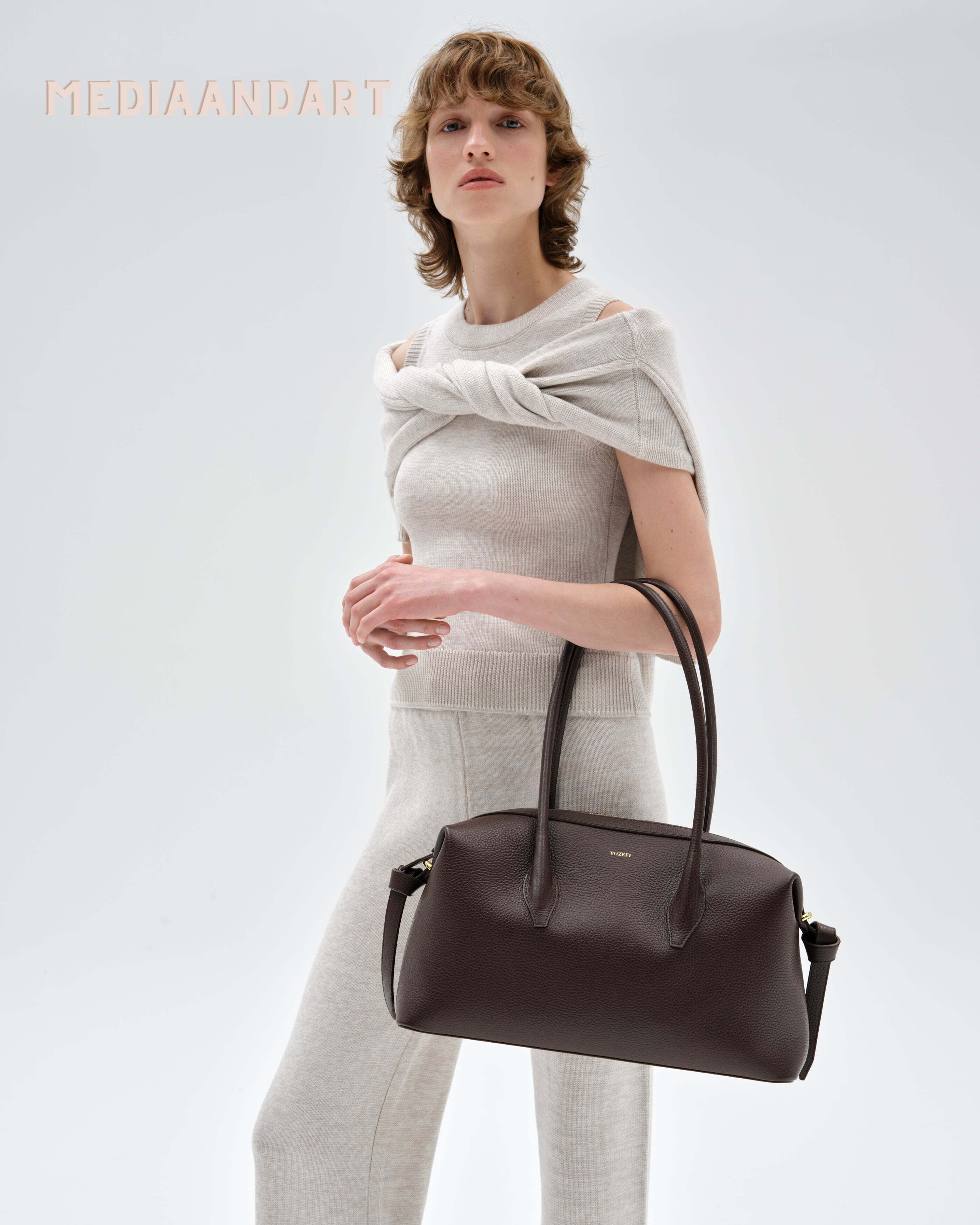BRIOCHE DUFFLE - ESPRESSO PEBBLE GRAINED LEATHER