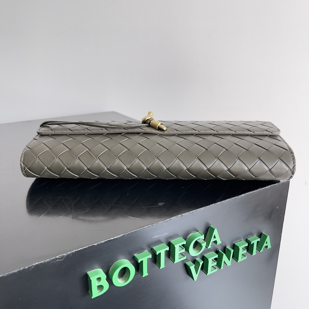 Bottega Veneta Andiamo Evening Clutch 741511